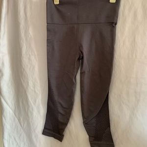 Cropped work out pants